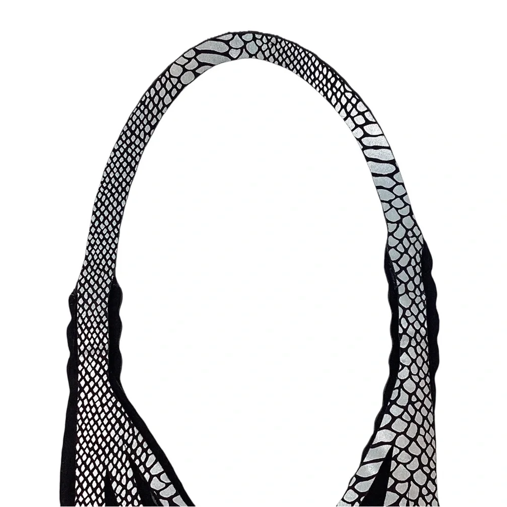 ULI Amsterdam Avant-Garde Statement Necklace – Bold Modern Pearl/Chain Style - Picture 6 of 8